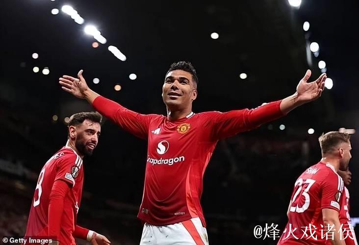 曼联4-4战平跌出前五!阿莫林变阵后防不稳,卡塞米罗黄牌停赛 曼联4-4战平跌出前五!阿莫林变阵后防不稳,卡塞米罗黄牌停赛